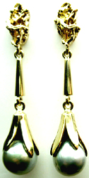 Jacques Designs 14 Kt Yellow Gold Black Pearl Dangling Earrings