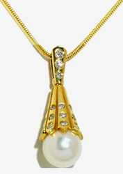 Jacques 18 Kt Yellow Gold Cultured Pearl and Diamond Pendant