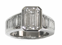 Lisa Diamond Ring